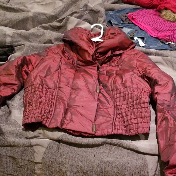 House of Dereon Burgundy Coat - Picture 4 of 4